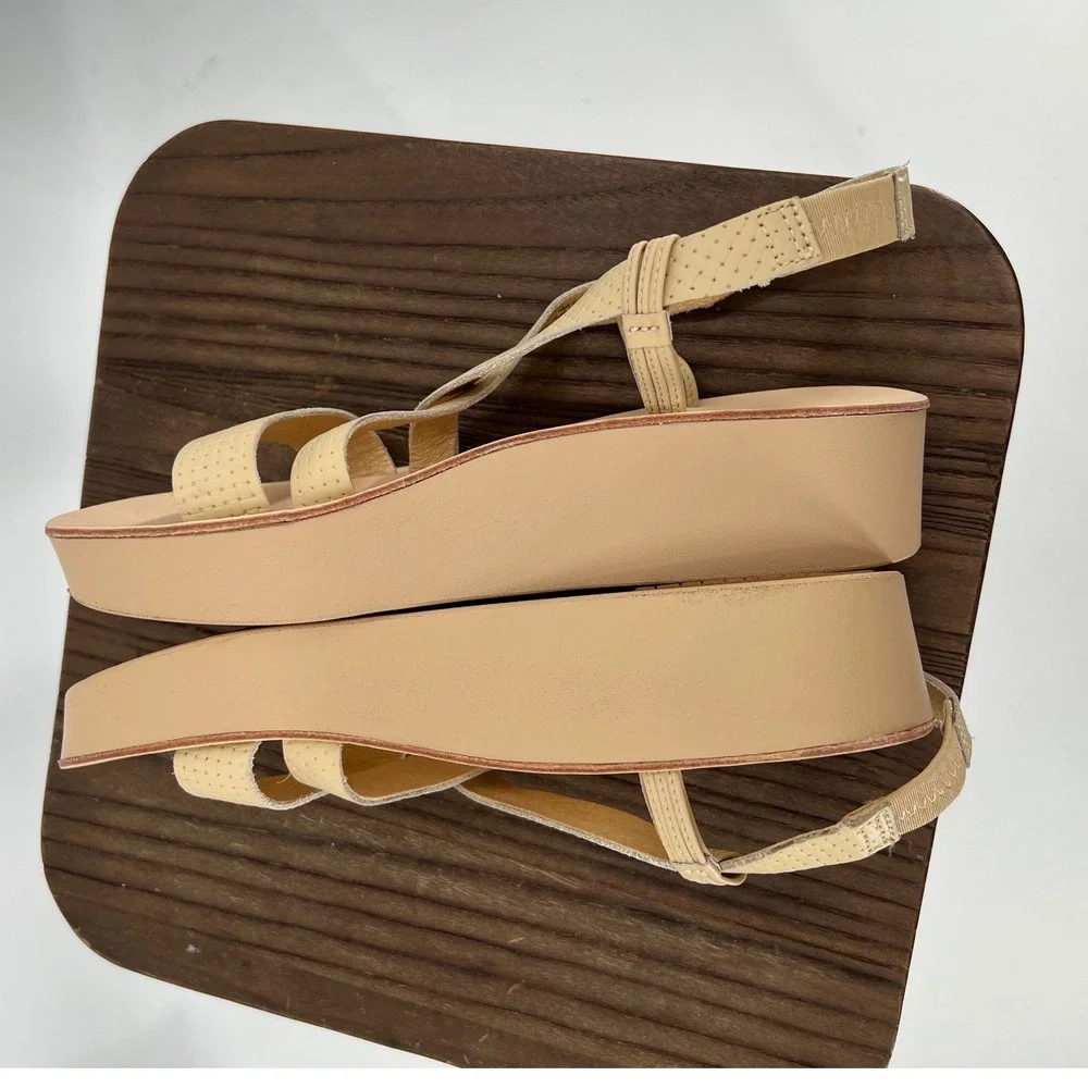 OluKai Onohi Strappy Leather Platform Sandals Beige Tan 20529-BVBV Womens 7
